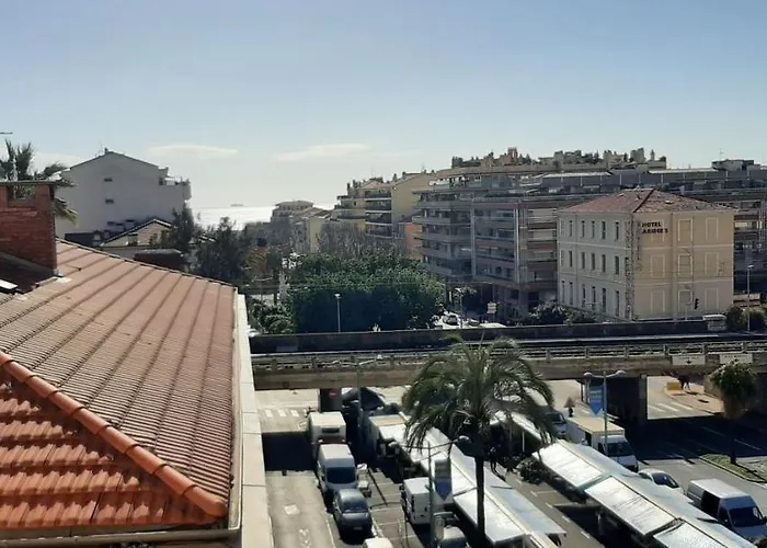 Daire Le Petit Citron Menton